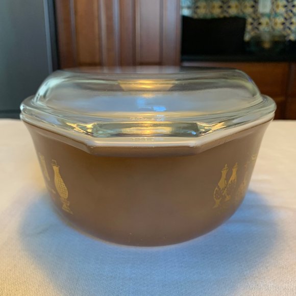 Pyrex Vintage 1960s Early American #043 Dish w Lid - Picture 2 of 16